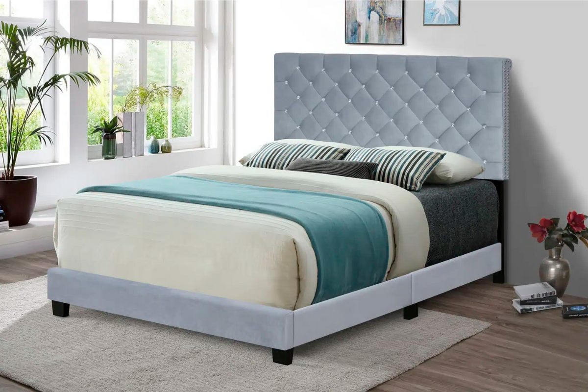 VIRGINIA UPHOLSTERED PANEL BED