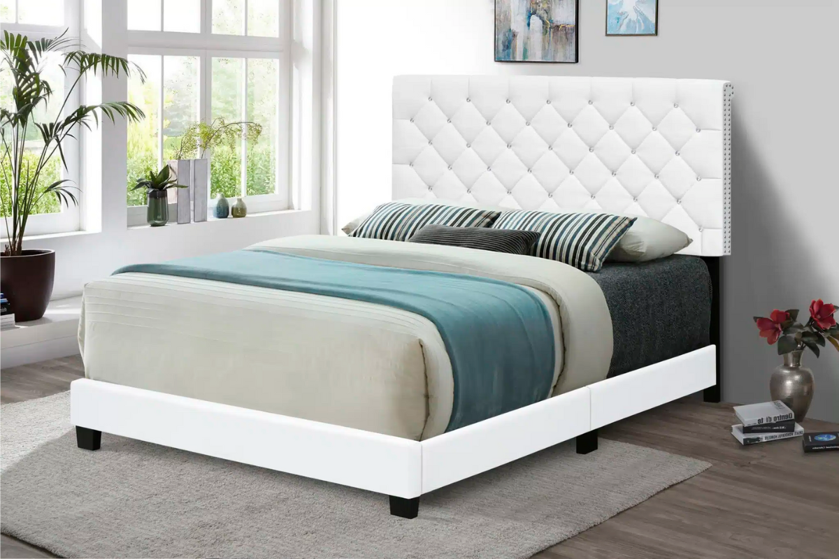 VIRGINIA UPHOLSTERED PANEL BED