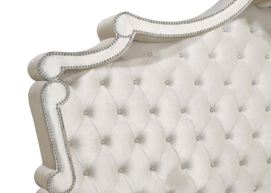 Antonella Queen Bedroom Set Ivory