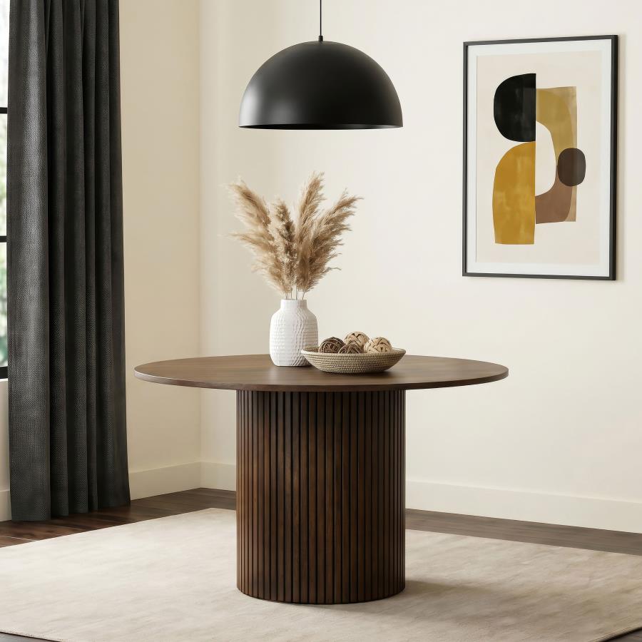 Hamlyn 5-piece Round Wood Dining Set